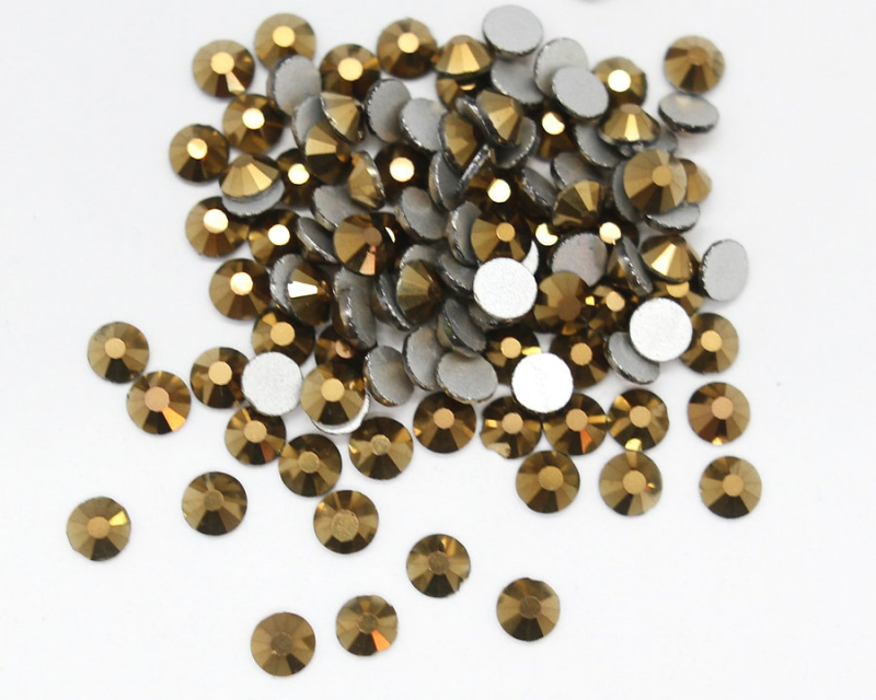 Stikliniai GOLD akmenukai 100vnt. - Image 2